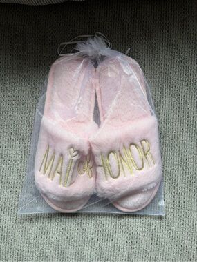 Pink 'Maid of Honor' Plush Slippers